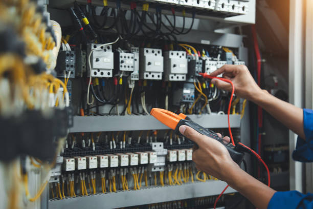 Best Affordable Emergency Electrician  in Crenshaw, MS